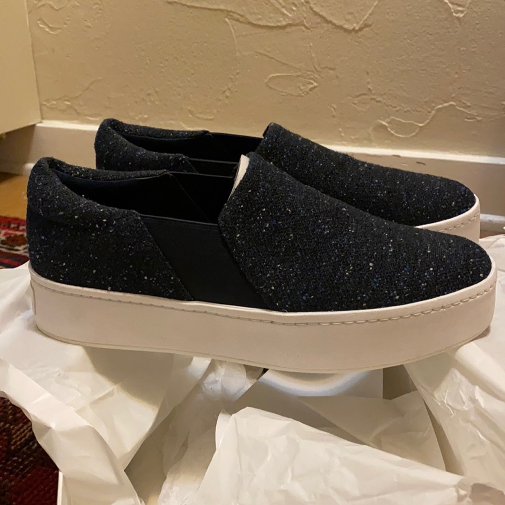 VINCE, Warren in navy